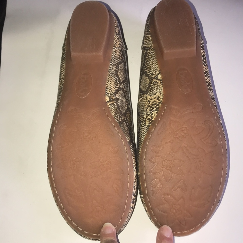 NIB Women’s BOLO Flats - Picture 7 of 8